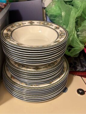 Mikasa Cream Dinnerware Set with Blue and Gold Floral Rim + BONUS 8 matching cup